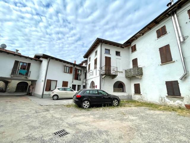 Appartamento in vendita a Berzonno, Pogno