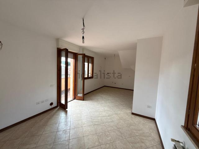 Appartamento in vendita a Bivio Di Ravi, Toscana