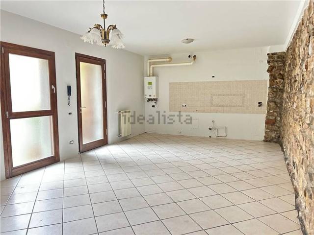 Appartamento in vendita a Credaro, Lombardia