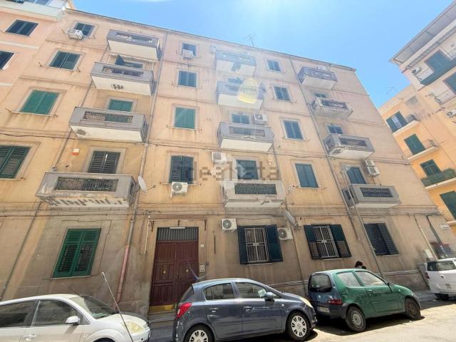 Appartamento in vendita a V Circoscrizione, Palermo