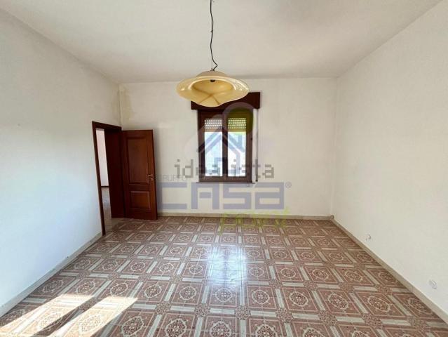Appartamento in vendita a Isola Dovarese, Cremona