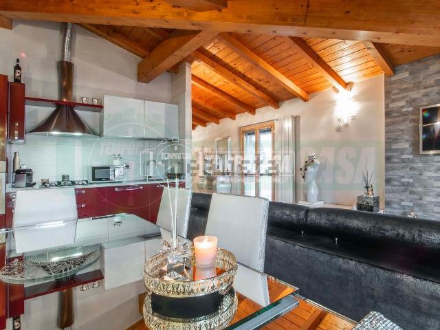 Appartamento in vendita a Turate, Como
