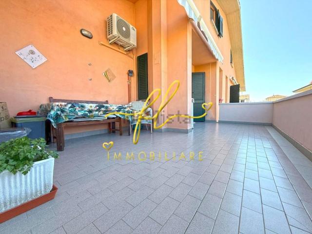 Appartamento in vendita a Cecina, Toscana