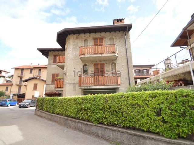 Appartamento in vendita a Civenna, Bellagio
