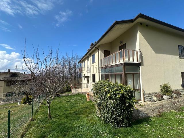 Appartamento in vendita a Unione dell'Appennino Bolognese, San Benedetto Val Di Sambro