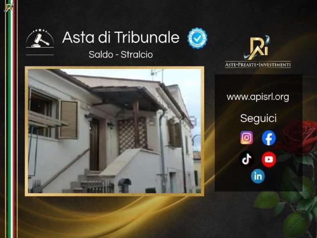 Appartamento in vendita a Torre De' Passeri, Abruzzo