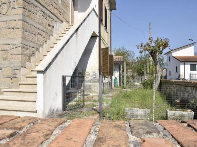 Appartamento in vendita a Pignataro Interamna, Frosinone