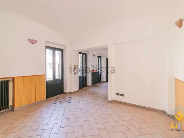 Appartamento in vendita a Galliate, Novara