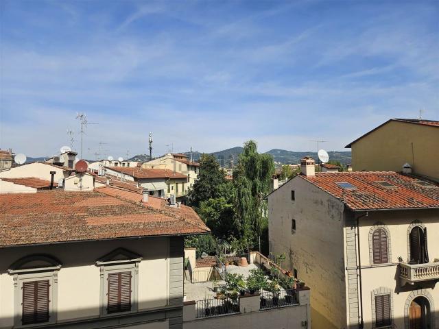 Appartamento in vendita a Bellariva, Firenze