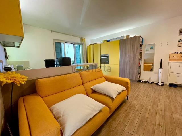 Appartamento in vendita a Camerano, Ancona