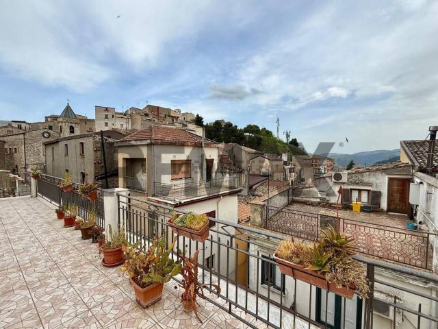 Appartamento in vendita a Prizzi, Sicilia