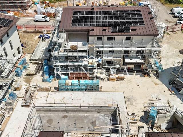 Appartamento in vendita a Cavaion Veronese, Veneto
