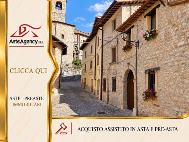 Appartamento in vendita a Croce, Caldarola