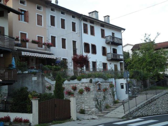 Appartamento in vendita a Barcis, Friuli-Venezia Giulia