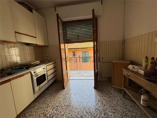 Appartamento in vendita a Sarzana, Liguria