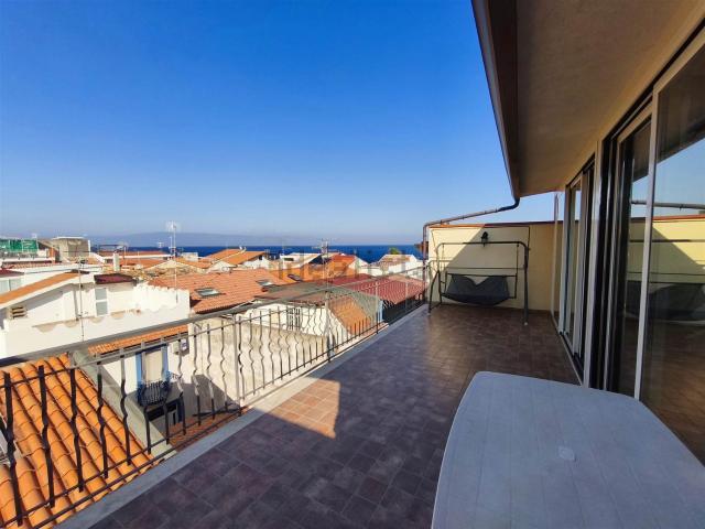 Appartamento in vendita a Nizza Di Sicilia, Sicilia