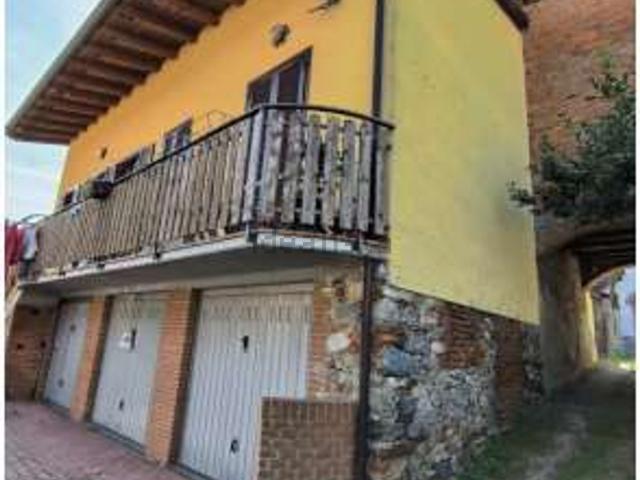 Appartamento in vendita a Varallo Pombia, Novara