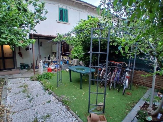 Appartamento in vendita a Vaiano, Toscana