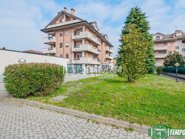 Appartamento in vendita a Carpiano, Lombardia