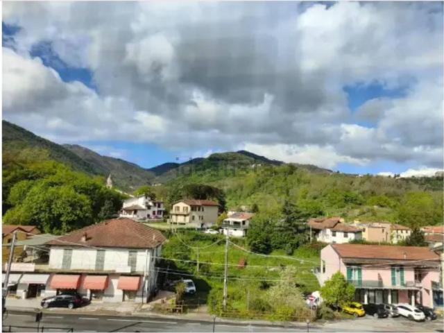 Appartamento in vendita a Riccò Del Golfo, Liguria