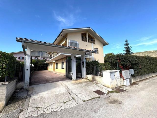 Appartamento in vendita a Sassa Scalo, L'Aquila