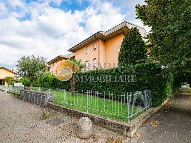 Appartamento in vendita a Stezzano, Bergamo