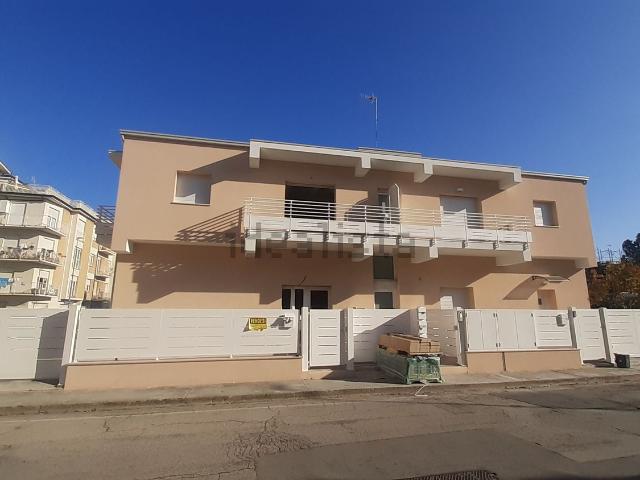 Appartamento in vendita a Faleriense, Marche