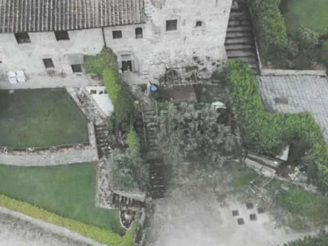 Appartamento in vendita a Carmignano, Toscana