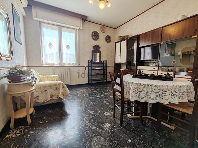 Appartamento in vendita a Vado Ligure, Liguria