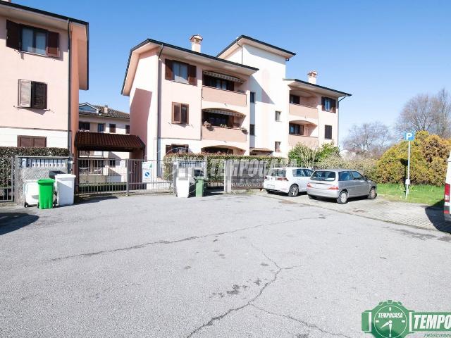 Appartamento in vendita a San Zenone Al Lambro, Lombardia
