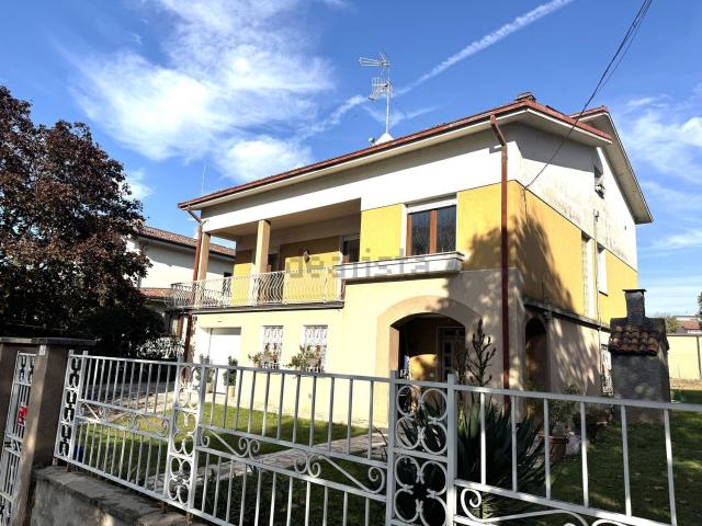 Appartamento in vendita a Lonato, Lombardia