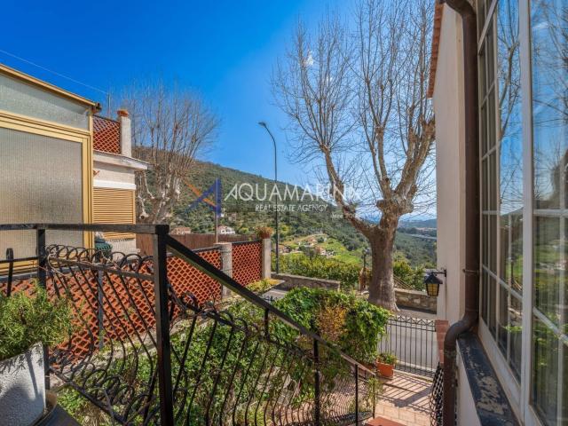 Appartamento in vendita a Castellaro, Liguria