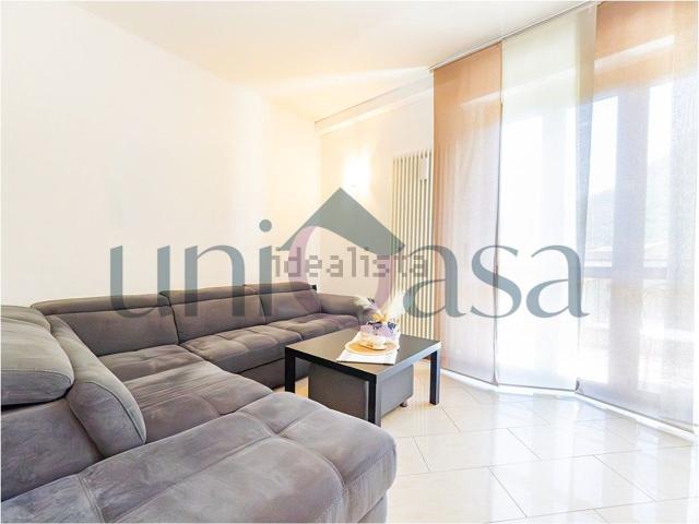 Appartamento in vendita a Valmadrera, Lecco