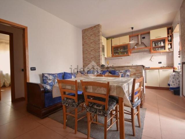 Appartamento in vendita a Burago Di Molgora, Lombardia