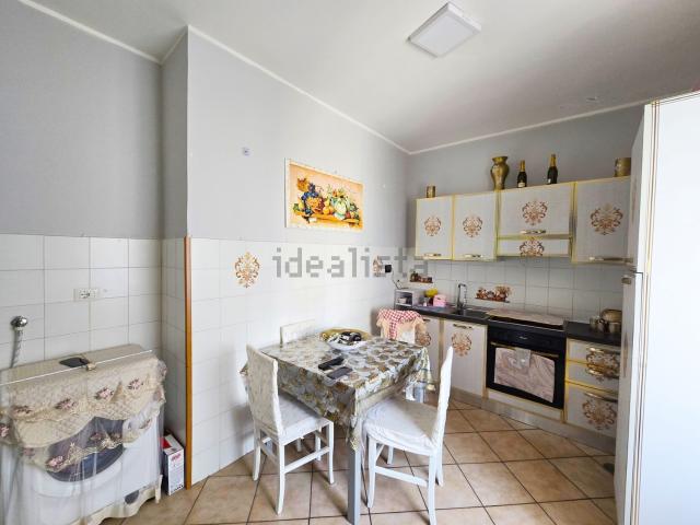 Appartamento in vendita a Acerra, Campania