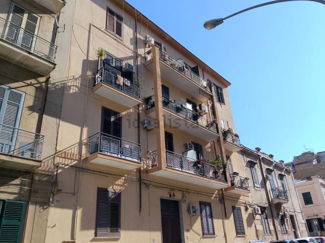 Appartamento in vendita a V Circoscrizione, Palermo