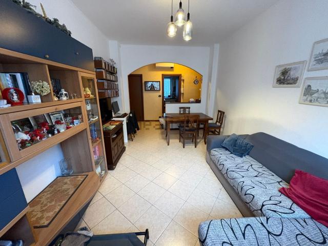 Appartamento in vendita a Corsico, Lombardia