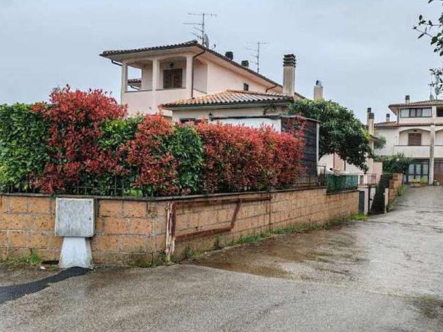 Appartamento in vendita a Bandita, Barbarano Romano