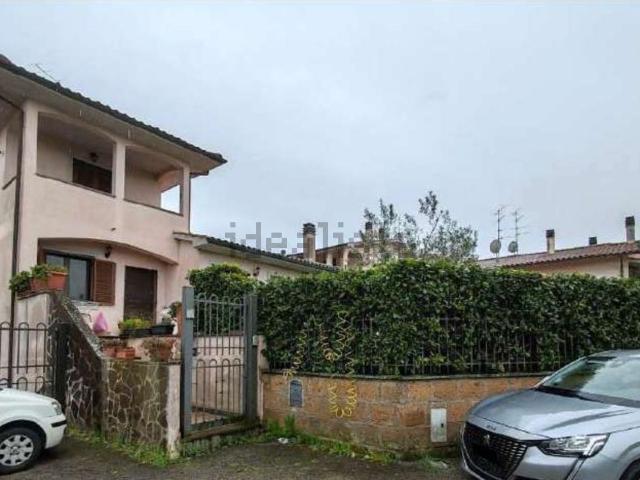 Appartamento in vendita a Barbarano Romano, Lazio