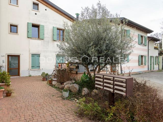 Appartamento in vendita a Borghetto, Valeggio Sul Mincio