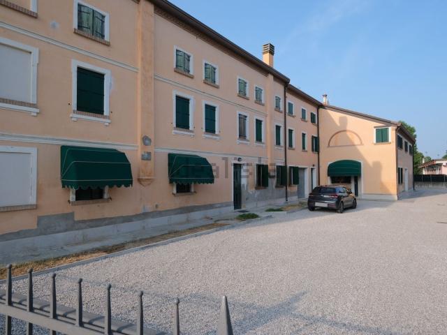 Appartamento in vendita a Casale Di Scodosia, Veneto