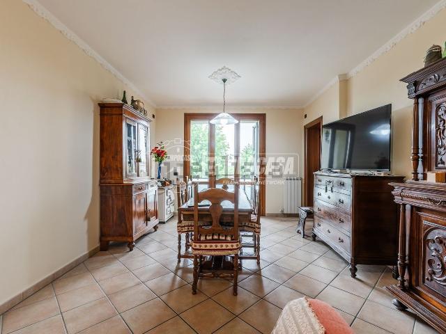 Appartamento in vendita a Formigine, Reggio Emilia