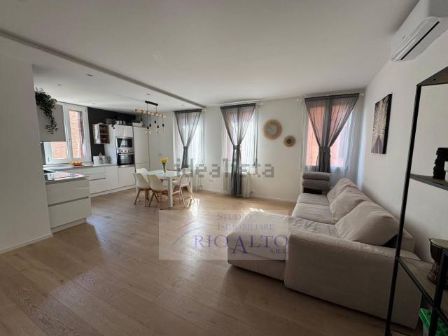 Appartamento in vendita a Venezia-Murano-Burano, Venezia