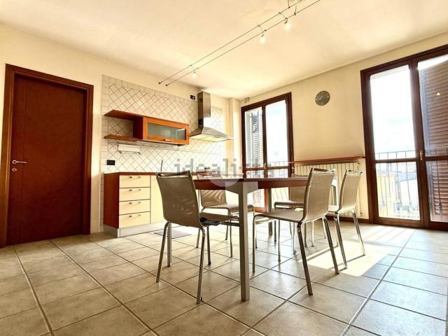 Appartamento in vendita a Manerbio, Lombardia
