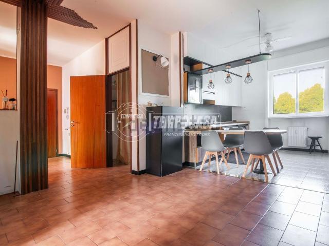 Appartamento in vendita a Volta-Prealpi, Saronno