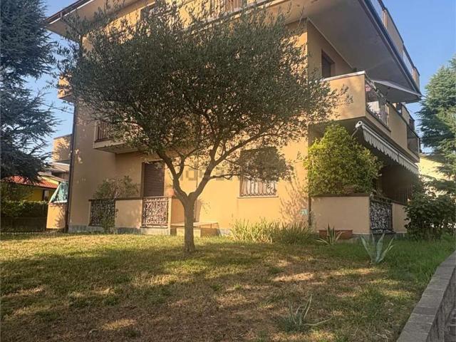 Appartamento in vendita a Contrada Montello, Calusco d'Adda