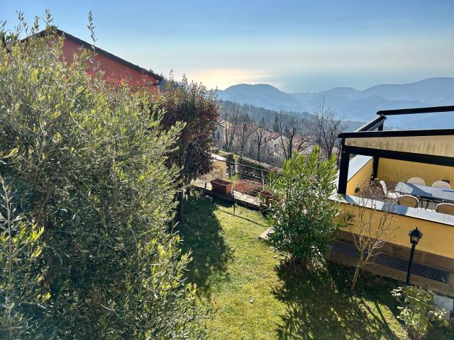 Appartamento in vendita a Magliolo, Liguria