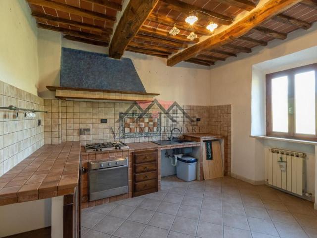 Appartamento in vendita a Castelnuovo di Val di Cecina, Pisa