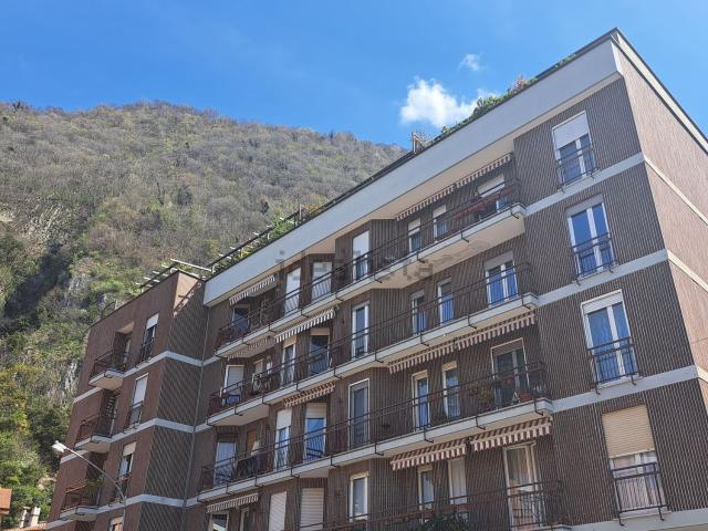 Appartamento in vendita a Comunità Montana Valli del Verbano, Laveno Mombello