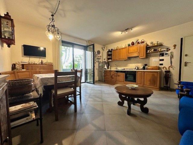 Appartamento in vendita a Camaiore, Toscana